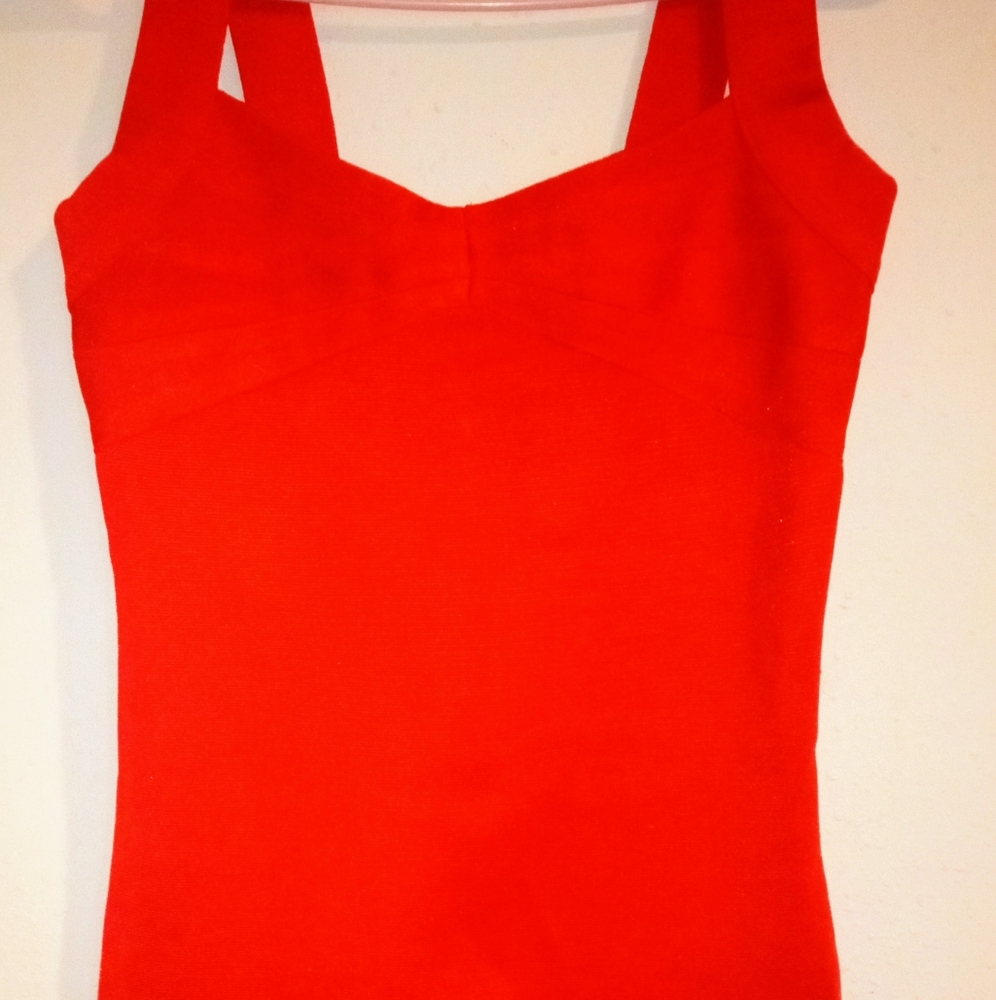 MODISH DRESS - Picture 2 of 5